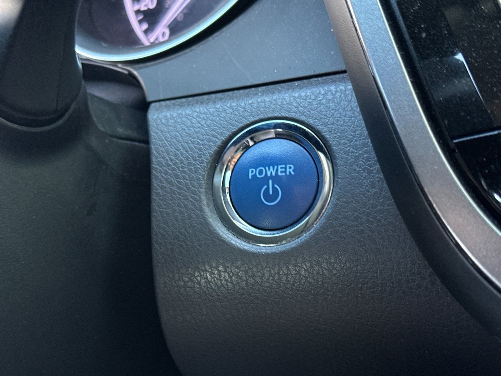 Used 2021 Aqua Toyota LE image 24