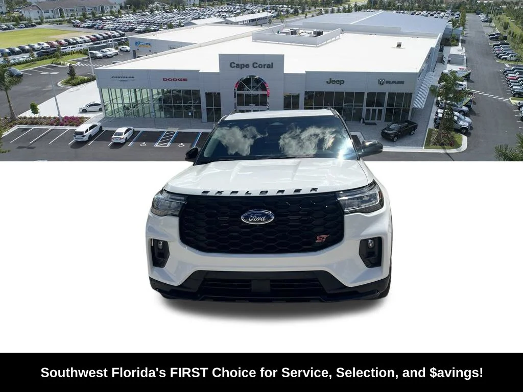 Used 2025 White Ford ST image 2