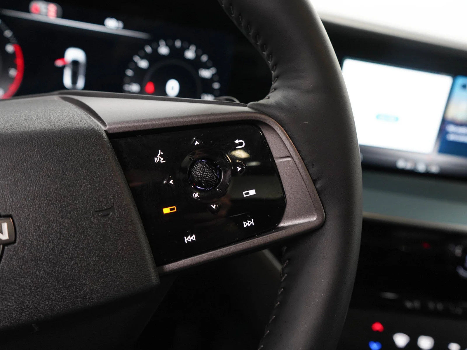 Used 2026 Super Black Nissan SL image 28