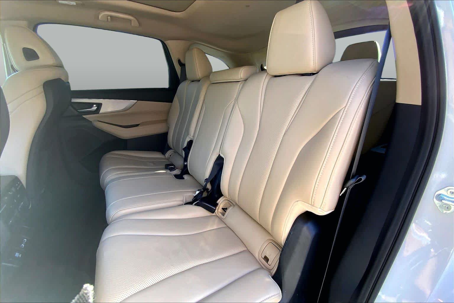 Used 2024 Platinum White Pearl Acura w/Technology Package image 20