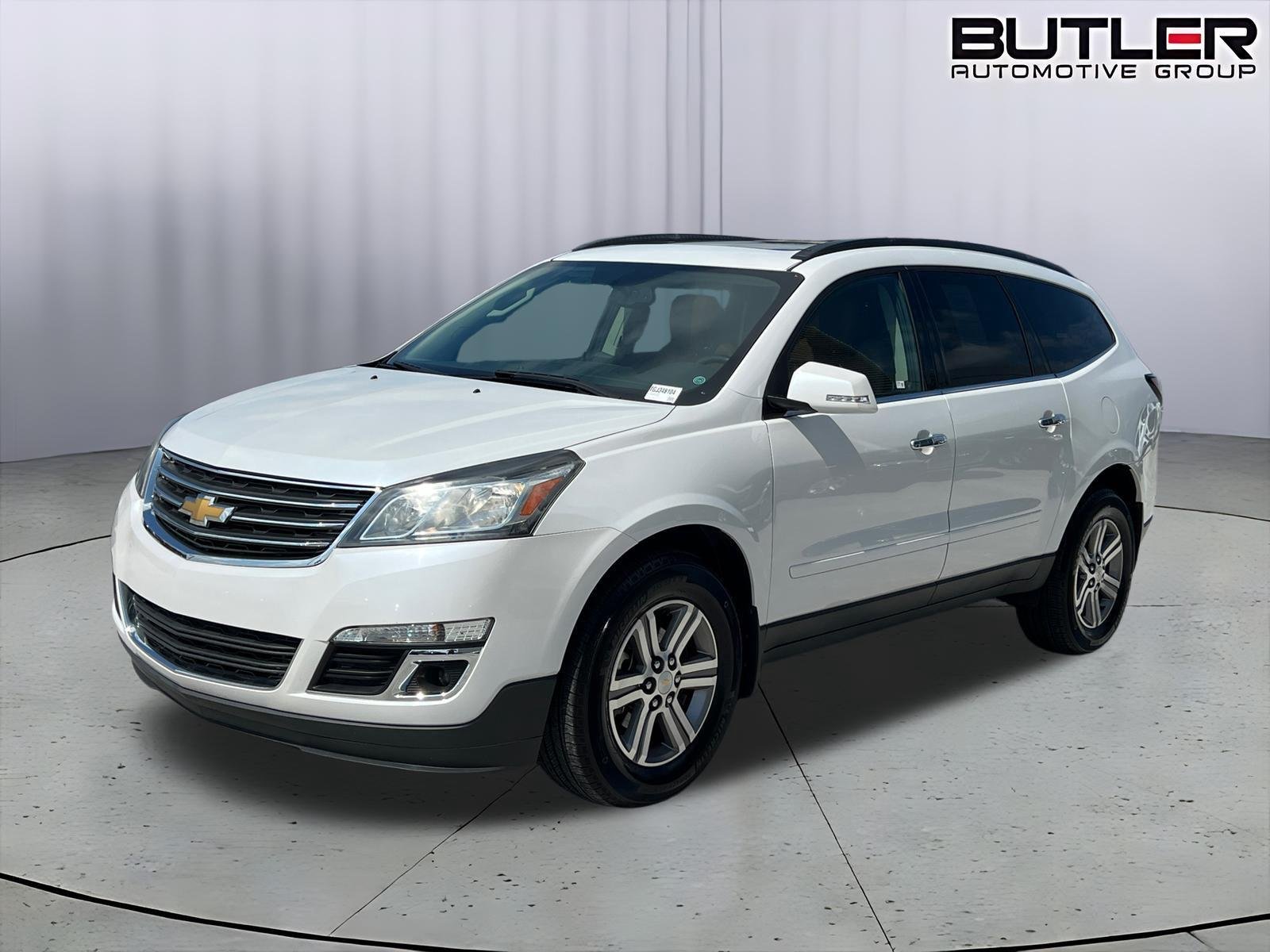 Used 2016 Iridescent Pearl Tricoat Chevrolet LT image 1