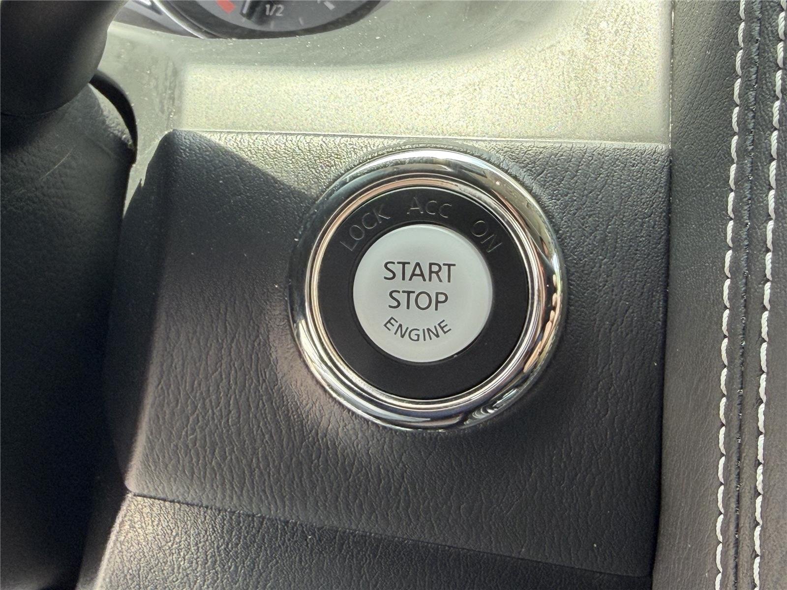 Used 2024 Anthracite Gray INFINITI Premium Select image 14