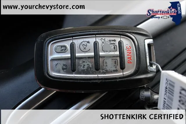 Used 2022 Gray Chrysler Touring L image 34