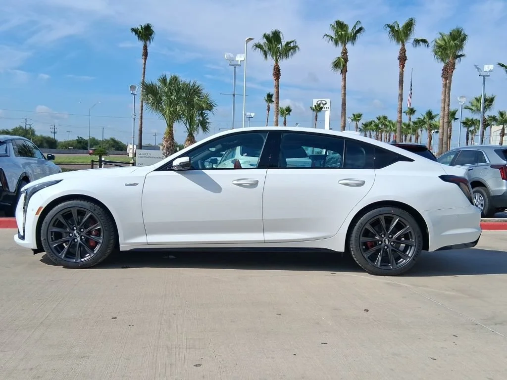 2026 Cadillac CT5 V-Series - Photo 3