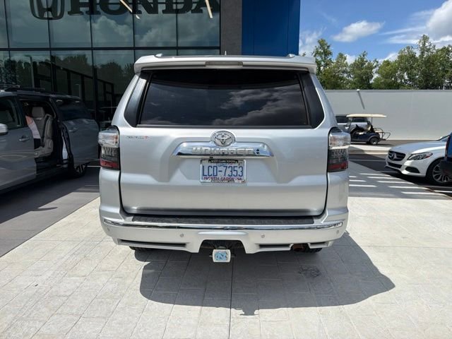 Used 2016 Classic Silver Metallic Toyota Limited image 5