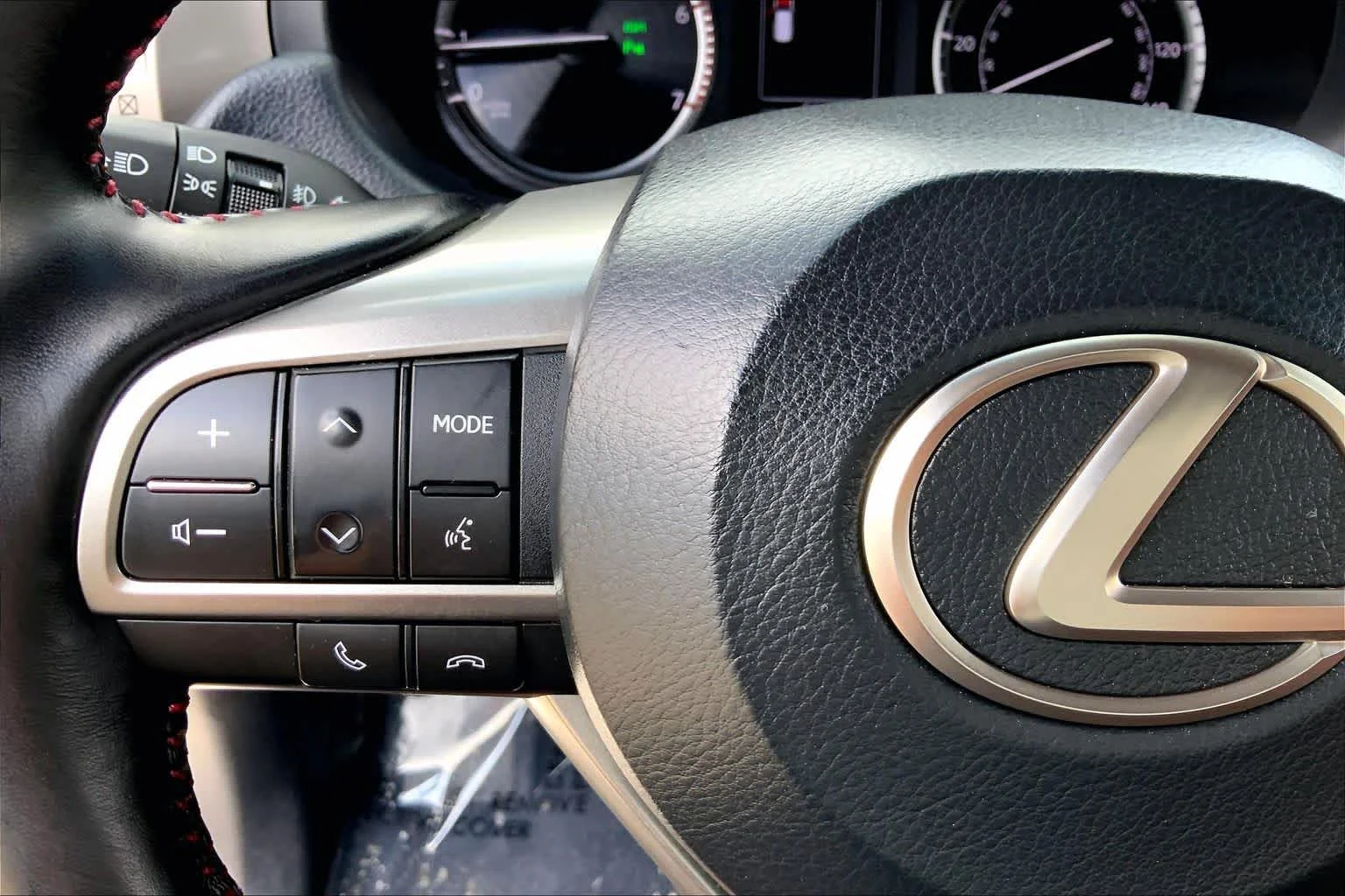 Certified Used 2023 EMINENT WHITE PEARL Lexus Premium image 24