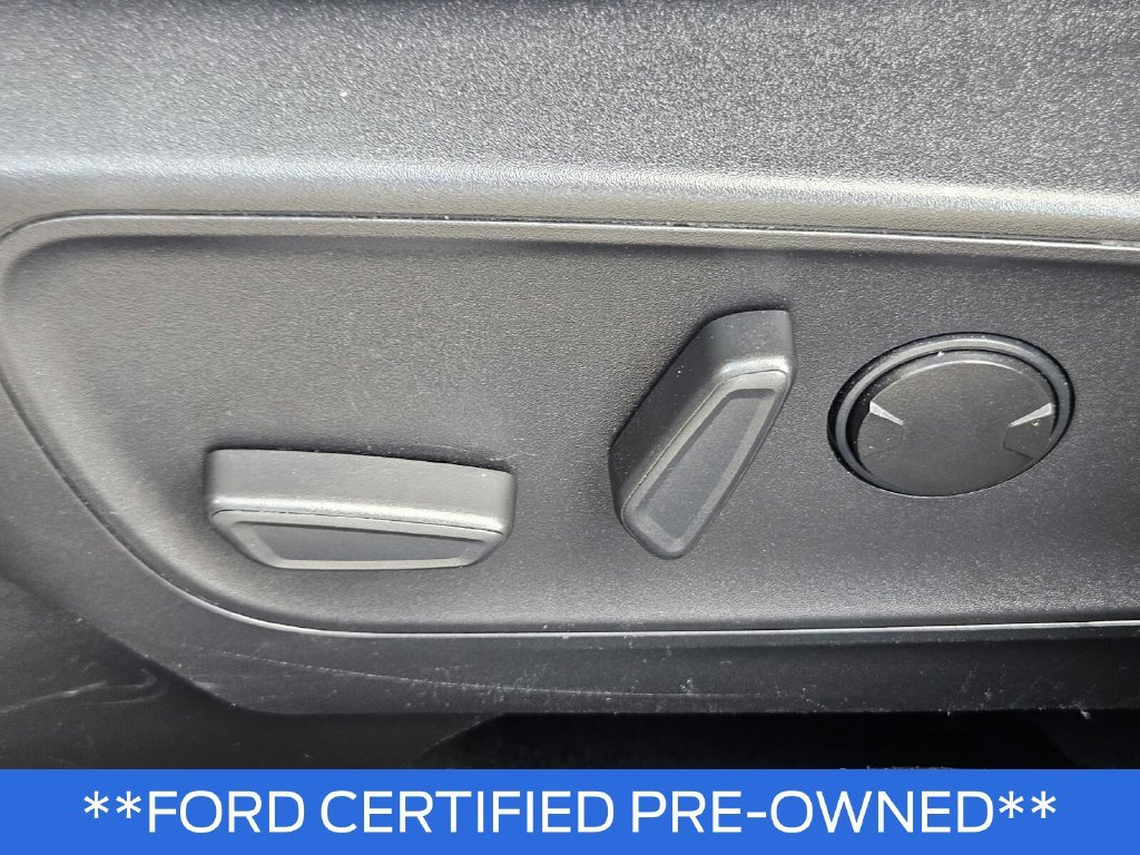 Used 2022 Gray Ford SE image 19