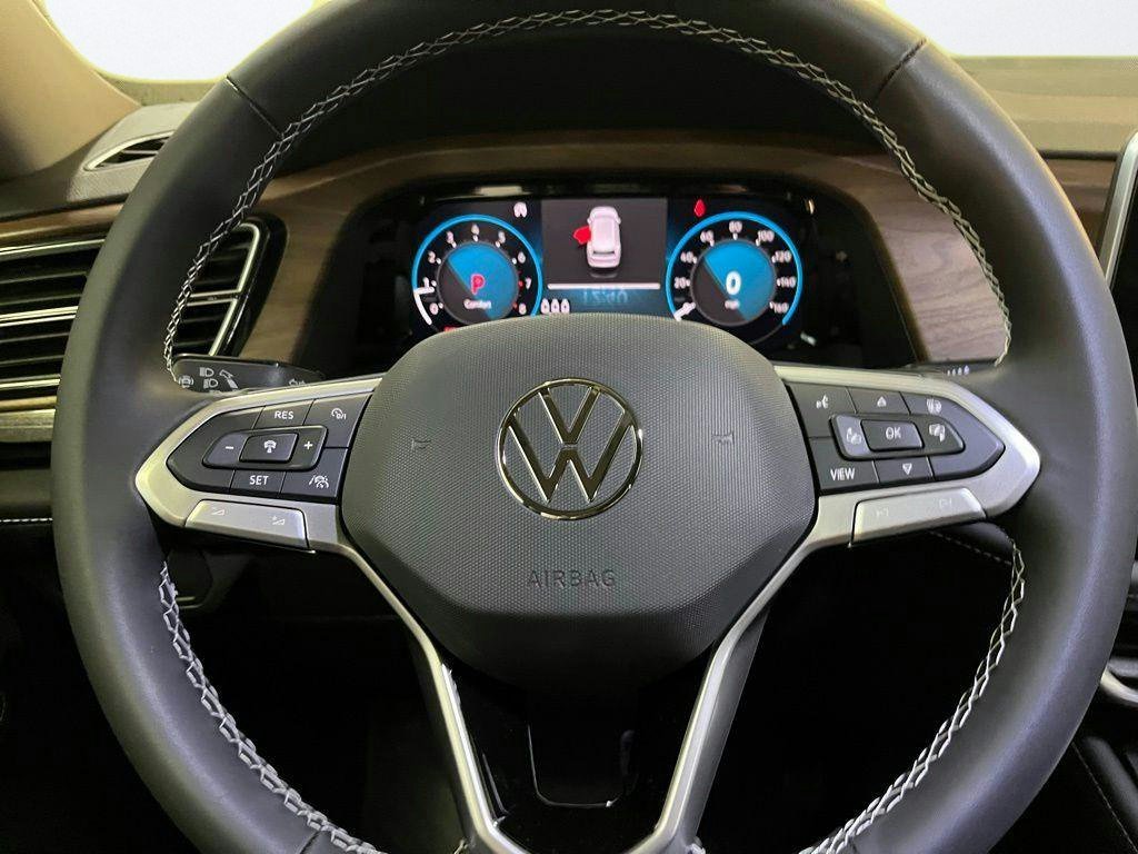 New 2026 Green Volkswagen SE w/Technology image 19