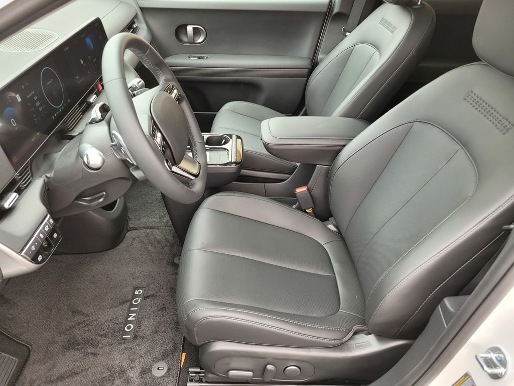 New 2026 White Hyundai SEL image 8