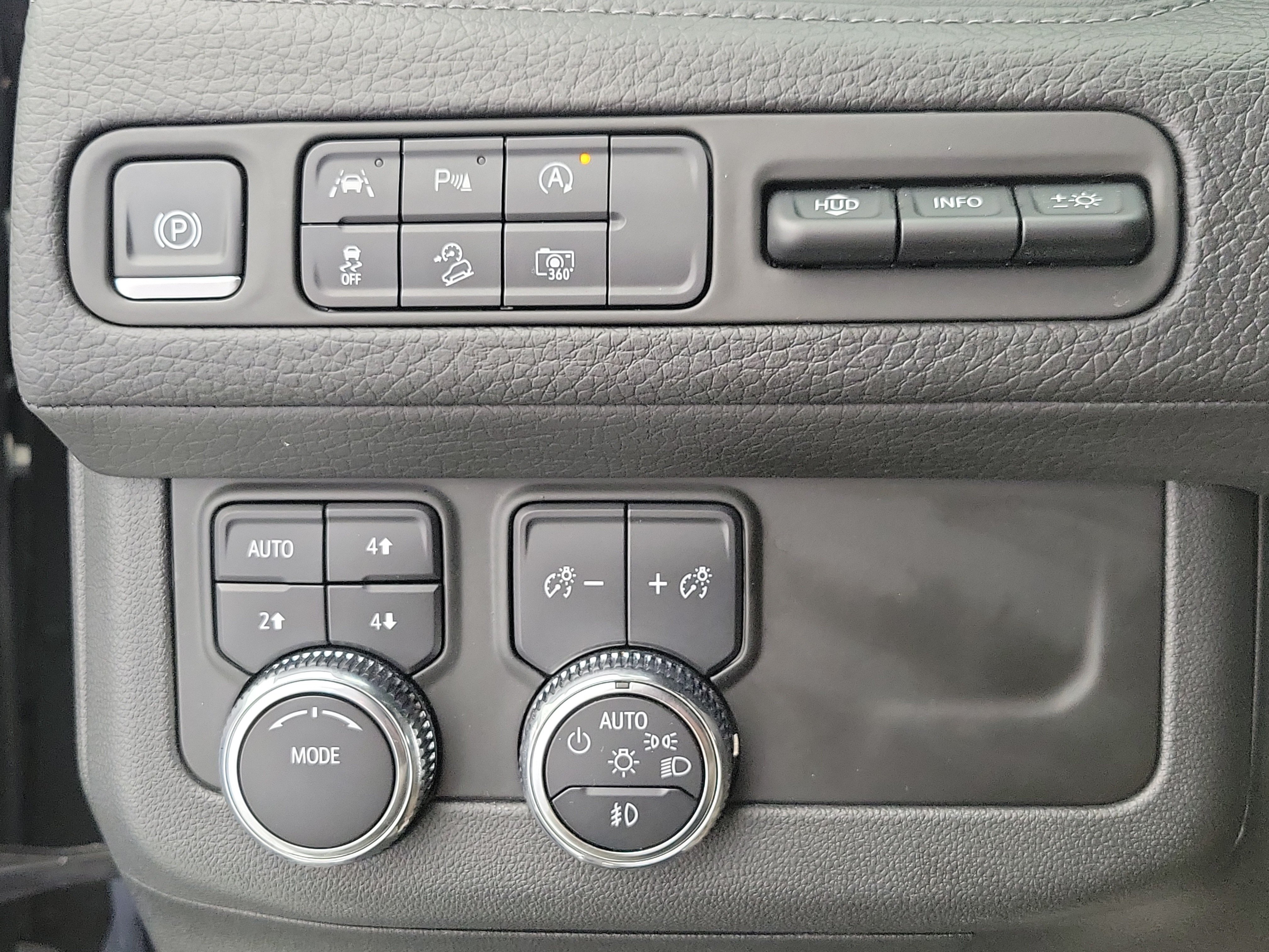 Used 2023 Onyx Black GMC Denali image 34