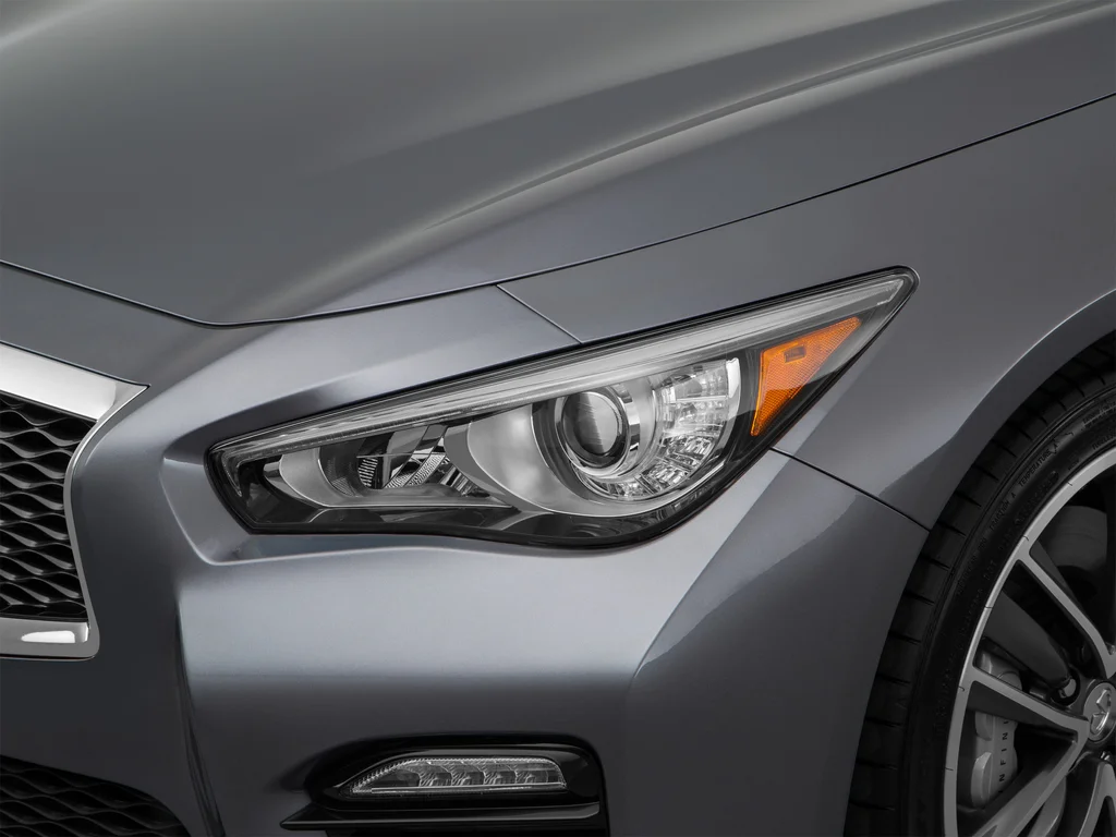 Used 2017 Gray INFINITI Sport image 15