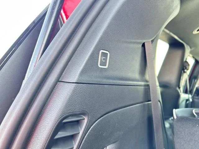 2026 Chrysler Pacifica Limited - Photo 11