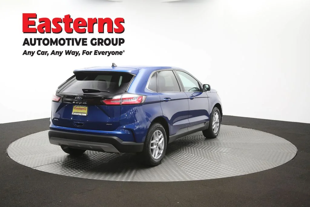 Used 2023 Blue Ford SEL image 42