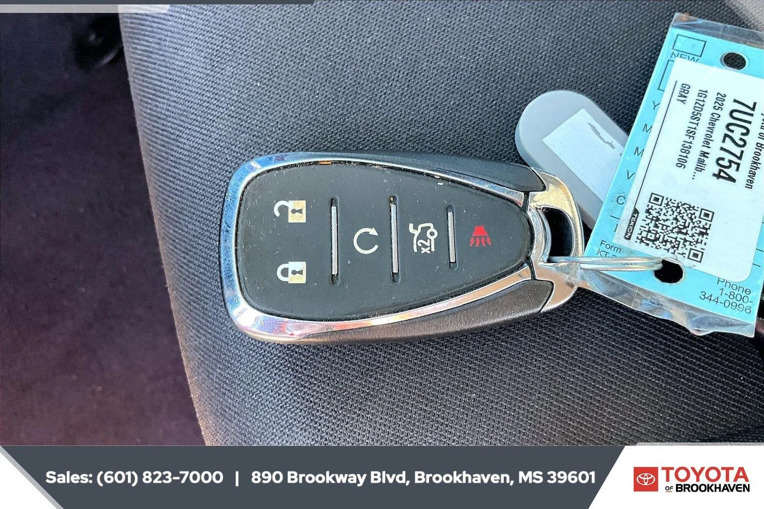 Used 2025 Sterling Gray Metallic Chevrolet LT image 9