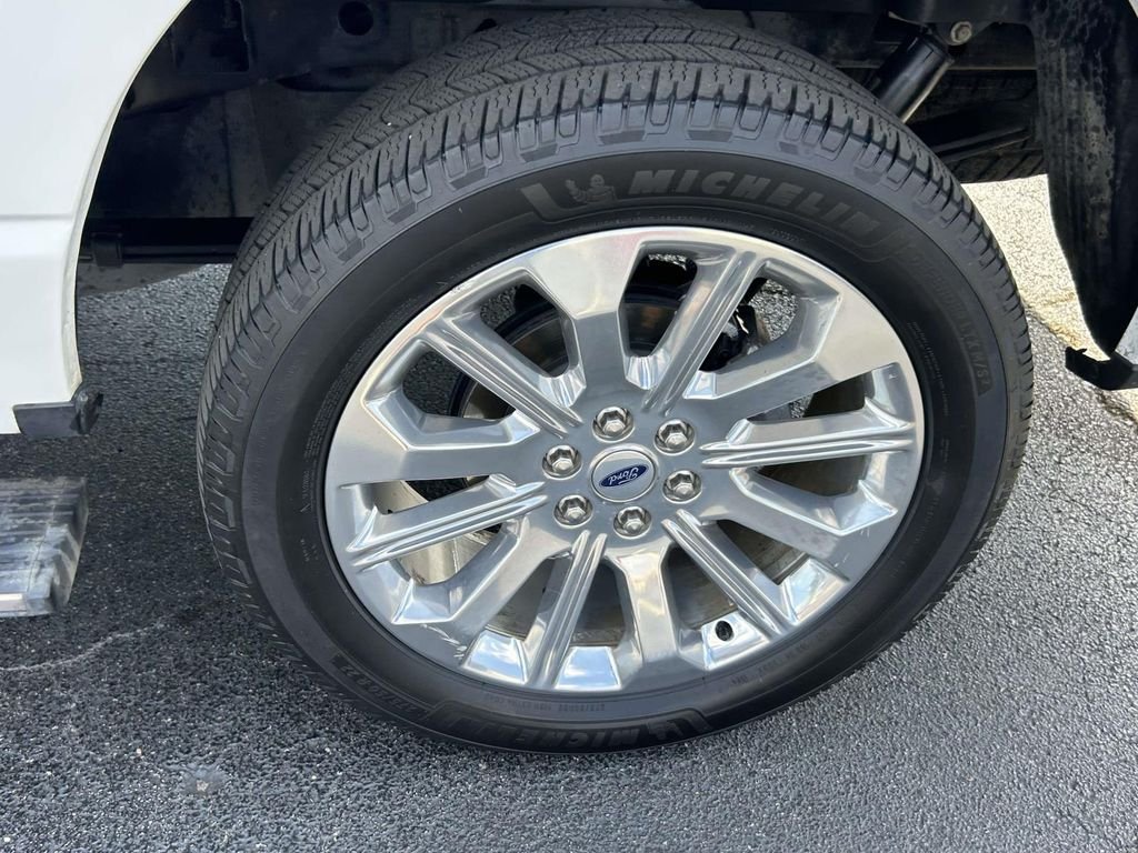 Used 2021 White Ford Limited image 10