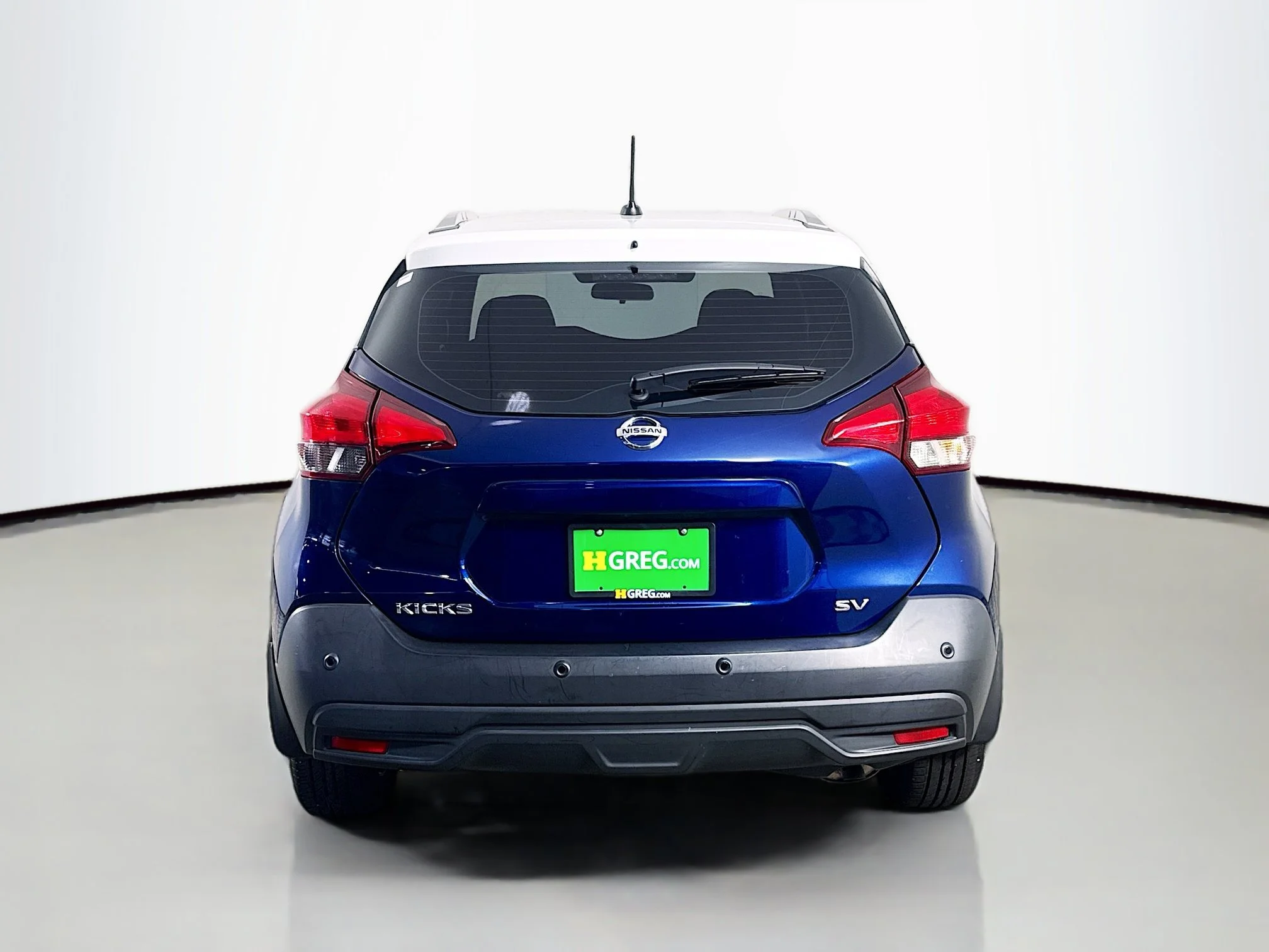 Used 2020 Deep Blue Pearl/Fresh Powder Nissan SV image 6