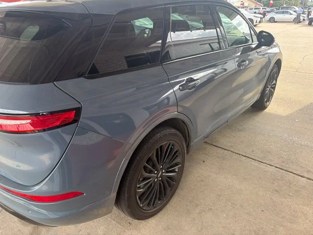 Used 2024 Blue Lincoln Reserve image 3