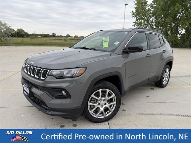 Used 2023 Sting-Gray Clearcoat Jeep Latitude Lux image 1