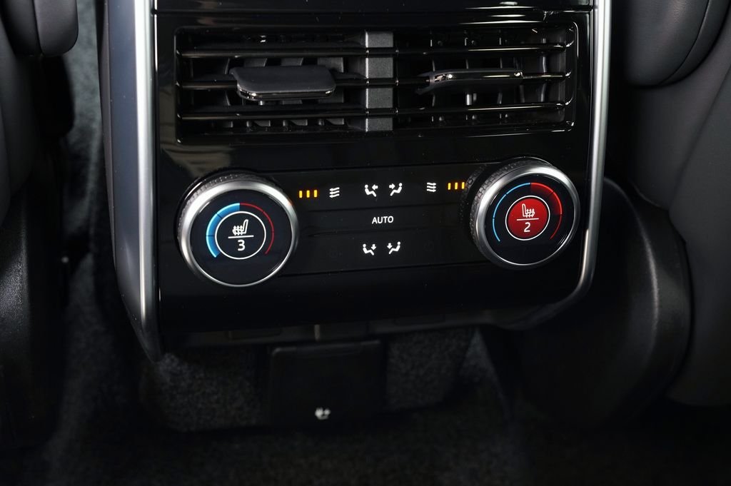 New 2026 Santorini Black Land Rover SE image 35