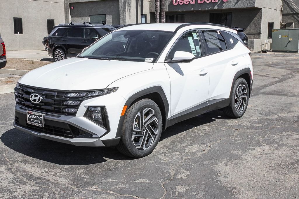 New 2026 White Hyundai SEL Plus image 3