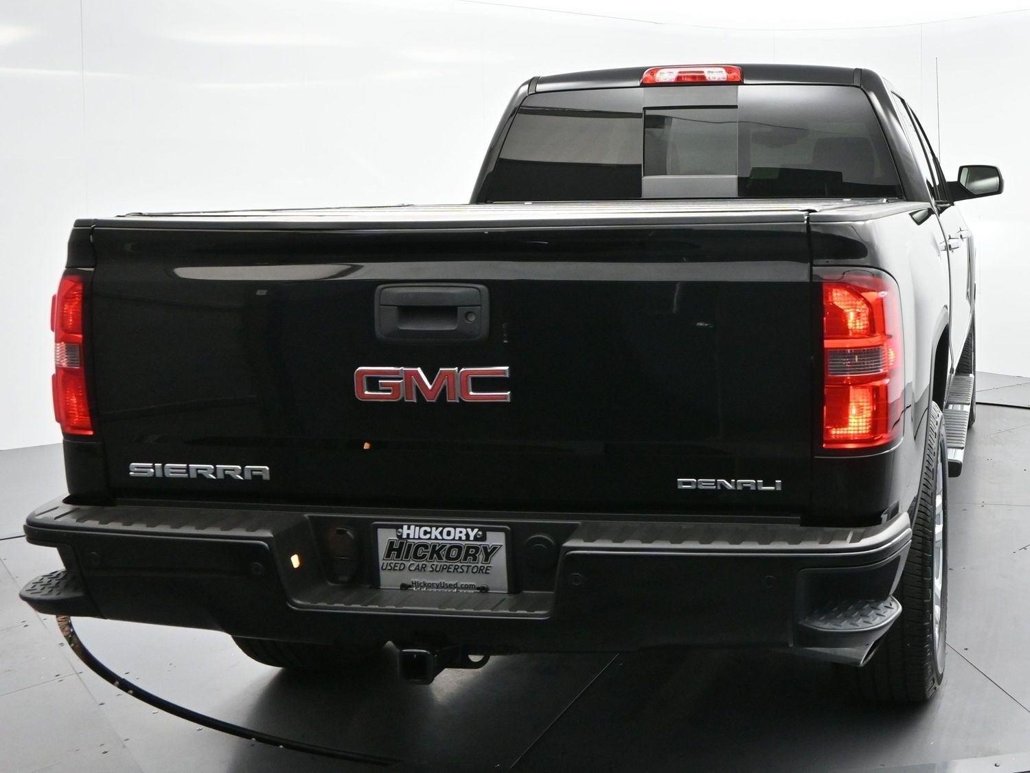 Used 2015 Onyx Black GMC Denali image 6