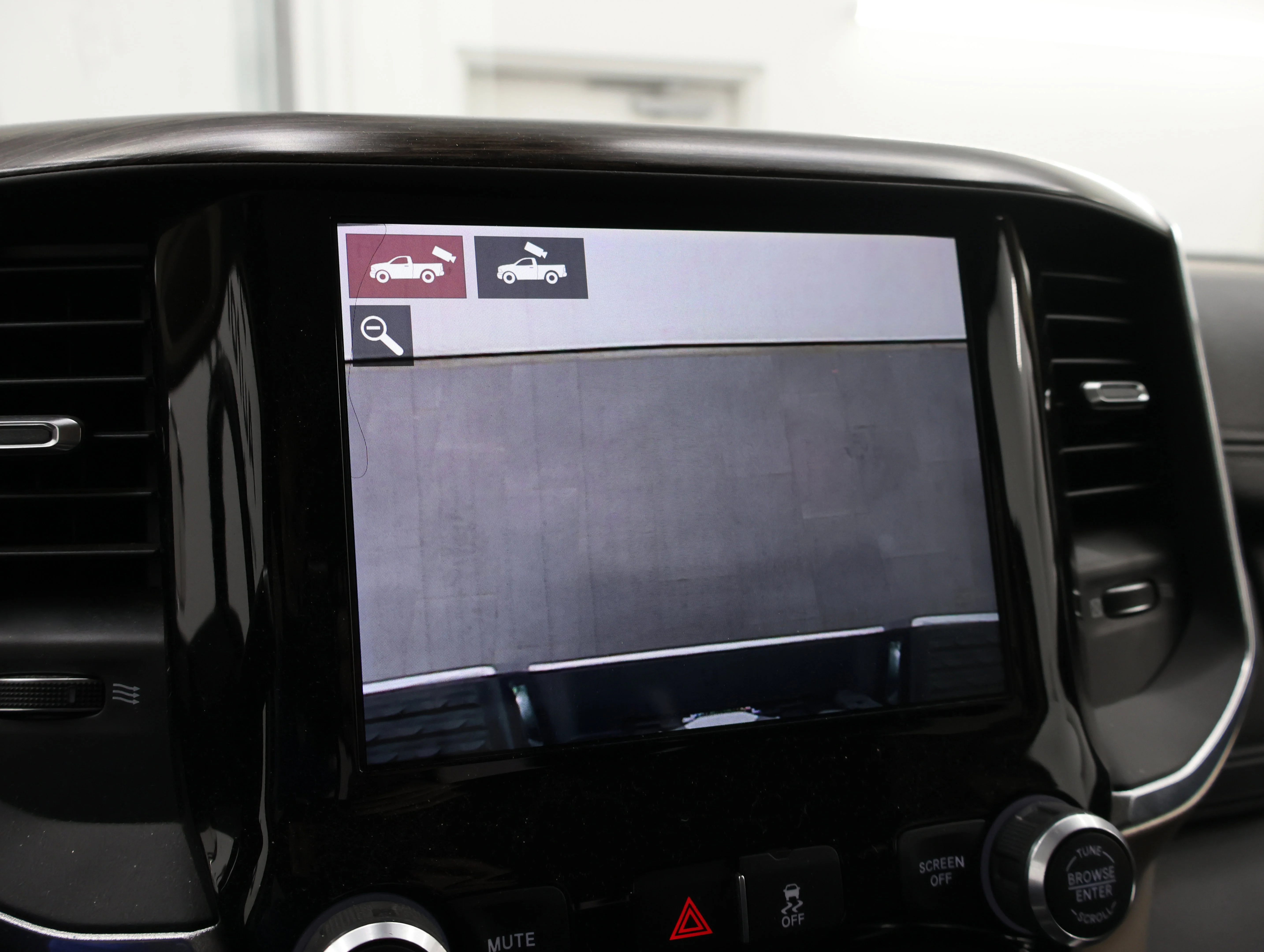 Used 2019 Maximum Steel Metallic Clearcoat Ram Laramie image 18
