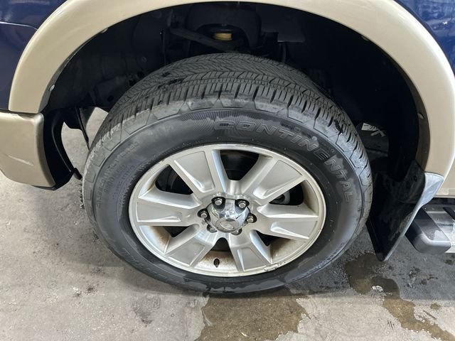 Used 2012 Blue Ford Lariat image 23