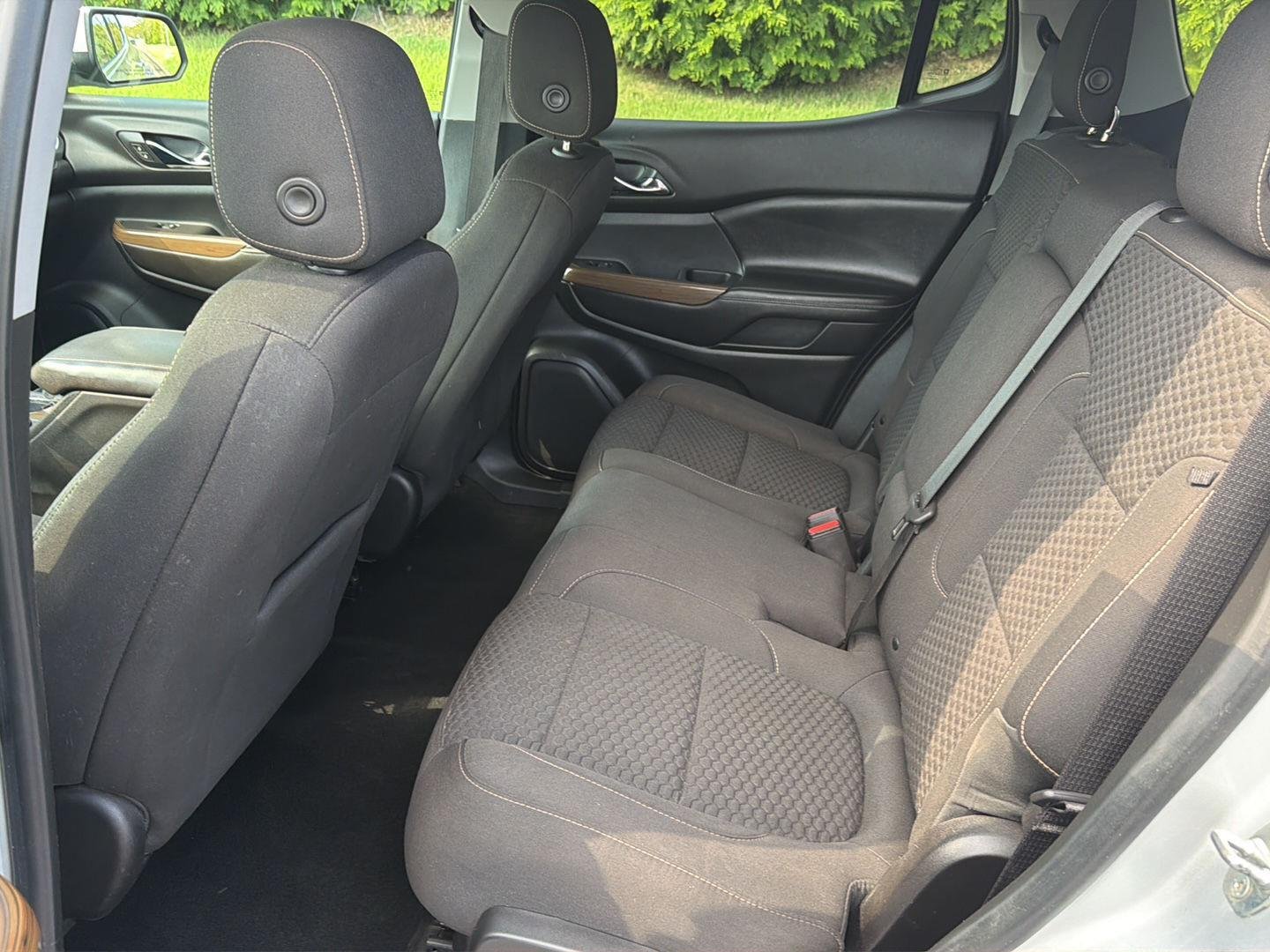 Used 2019 Quicksilver Metallic GMC SLE image 10