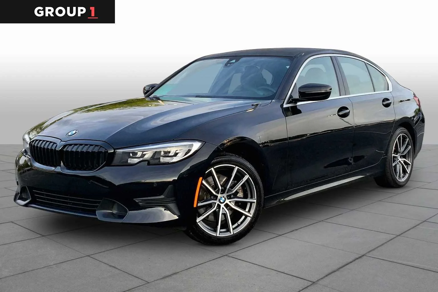2020 BMW 3 Series 330i Sedan's photo