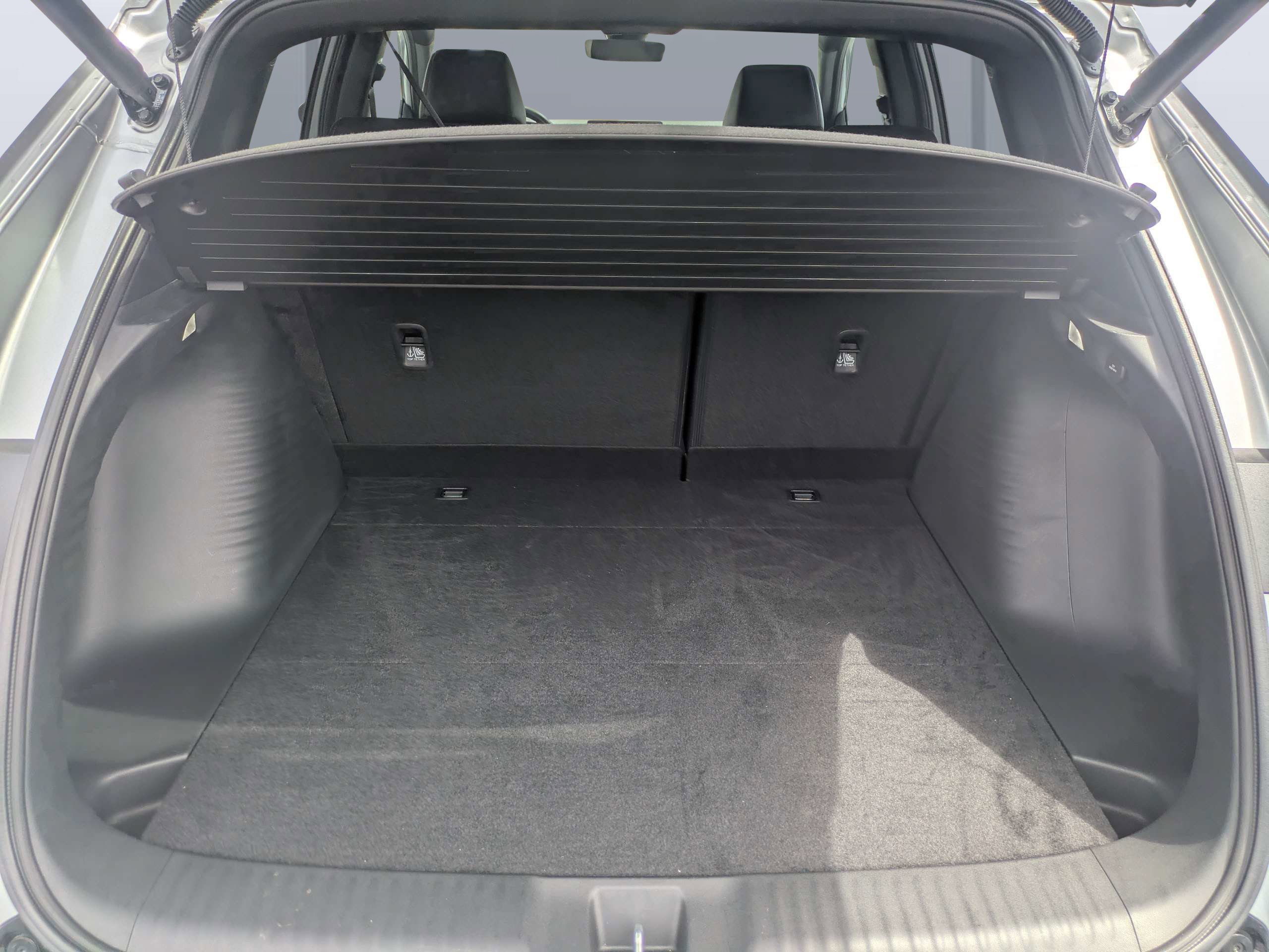 Used 2025 Solar Silver Metallic Acura A-Spec Package image 46