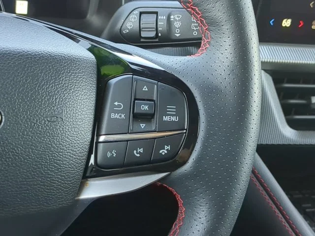 Used 2025 Gray Ford ST-Line image 31