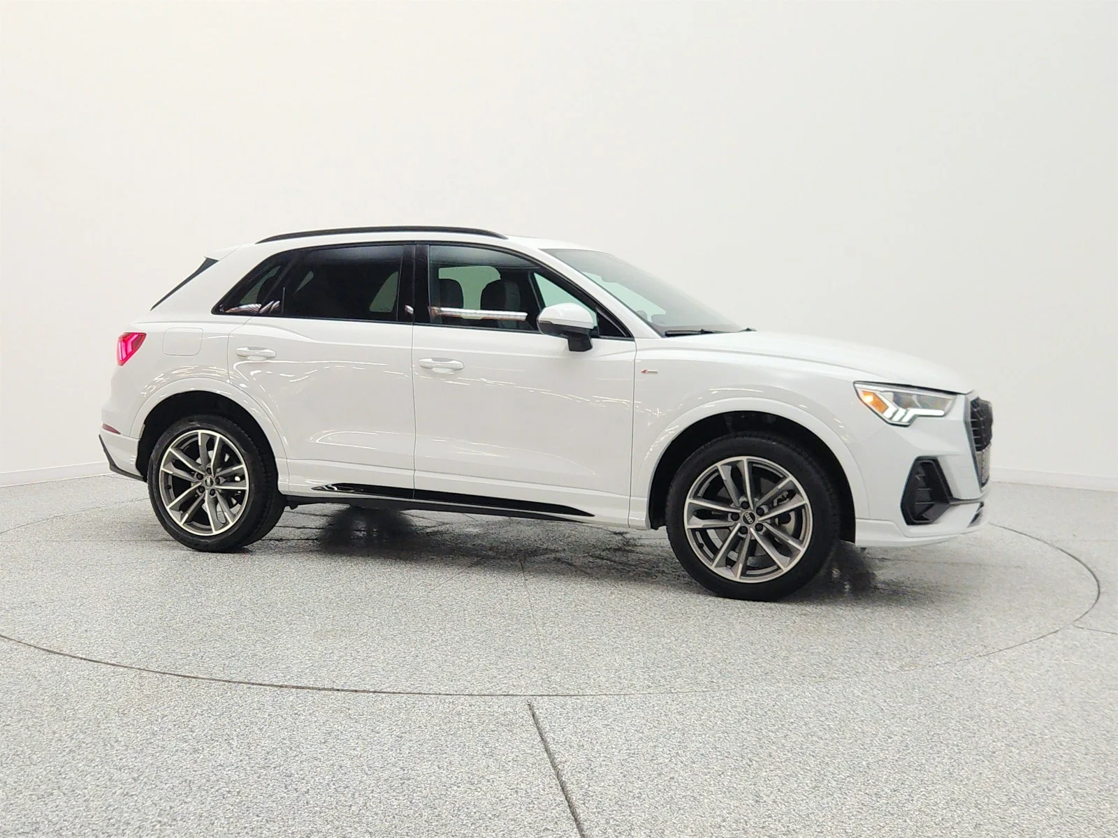 Used 2023 Glacier White Metallic Audi S line Premium Plus 45 TFSI quattro image 4