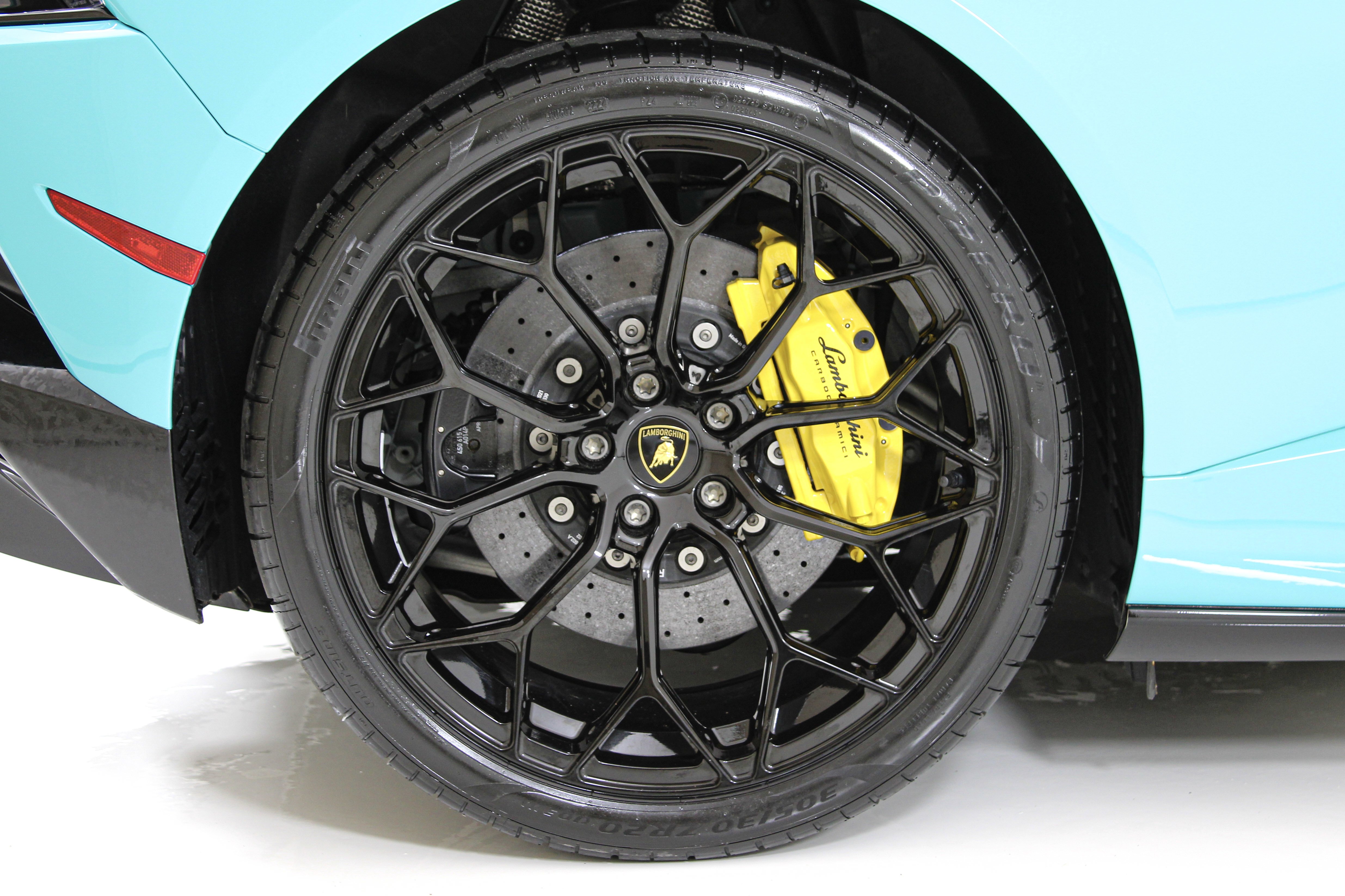 Used 2021 Blue Lamborghini  image 15
