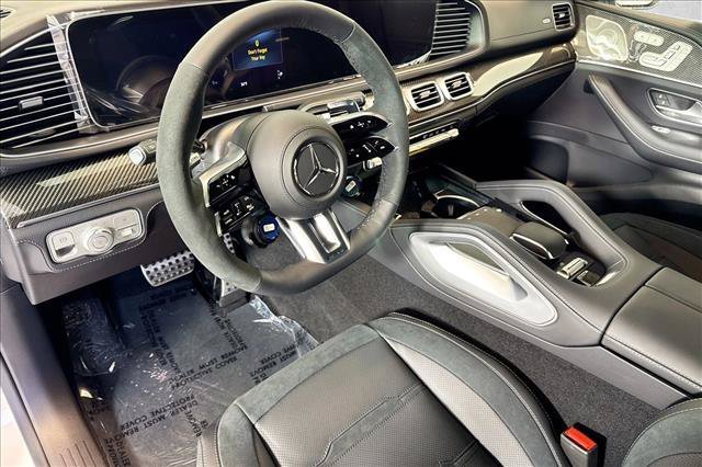 New 2026 MANUFAKTUR Moonlight White Metallic Mercedes-Benz AMG® GLE 53 image 39