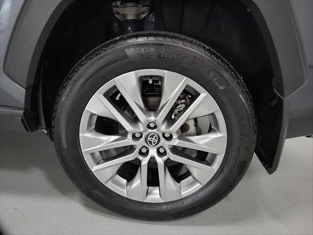 Certified Used 2025 MAGNETIC GRAY MET. Toyota  image 8