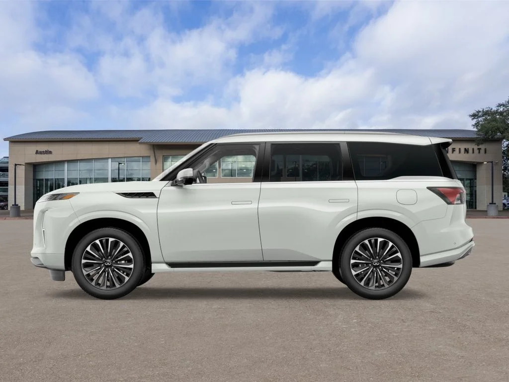New 2026 White INFINITI LUXE image 3