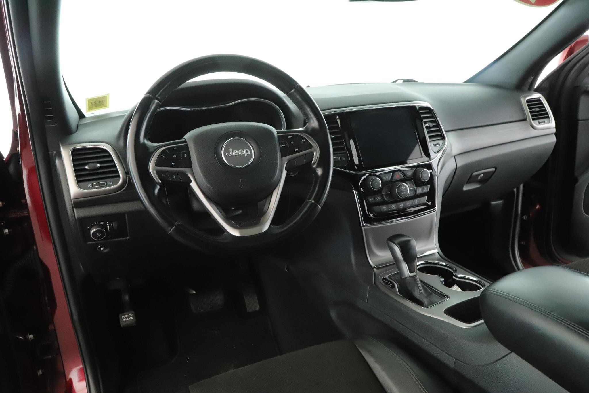 Used 2020 Jeep Grand Cherokee Altitude with VIN 1C4RJFAG3LC255487 for sale in Amityville, NY