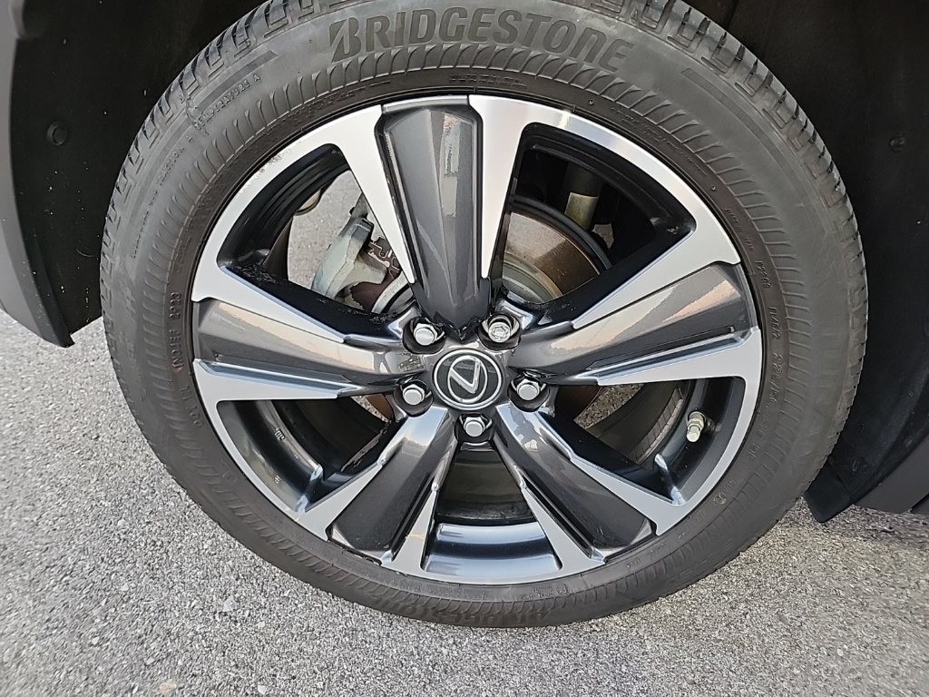 Used 2024 Red Line Lexus 250h image 25