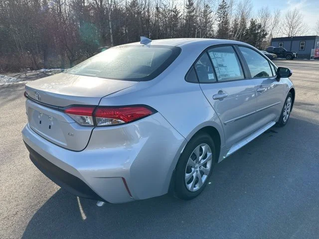 2026 Toyota Corolla LE - Photo 7
