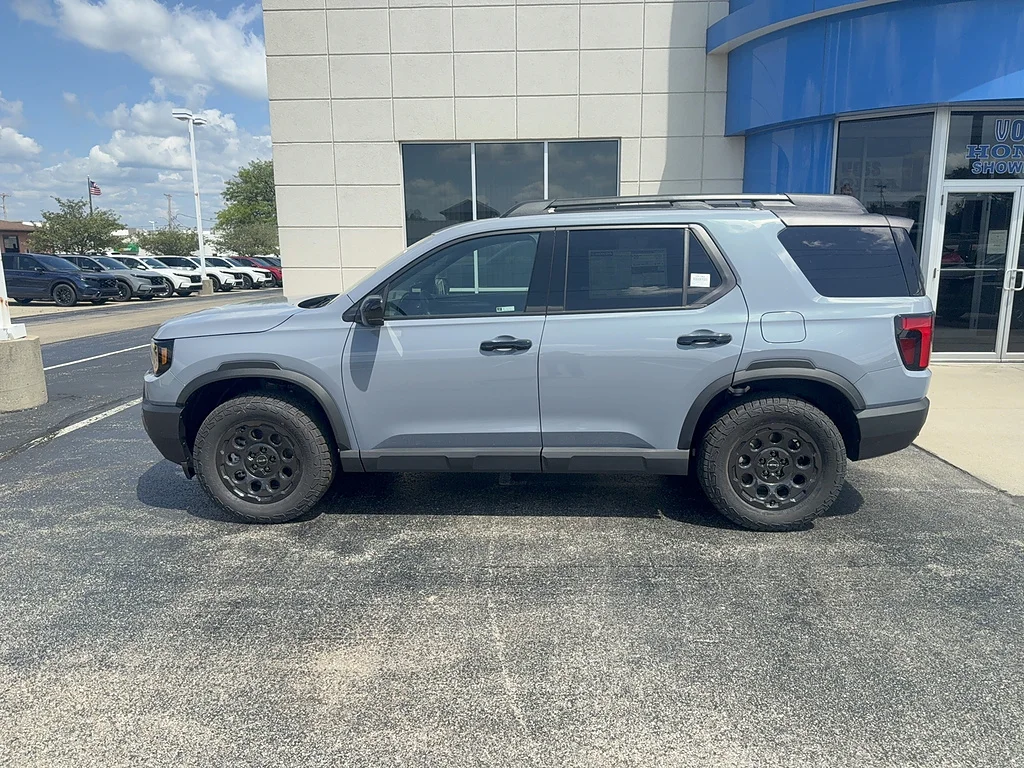 New 2026 Sonic Gray Pearl Honda TrailSport Elite Blackout image 8
