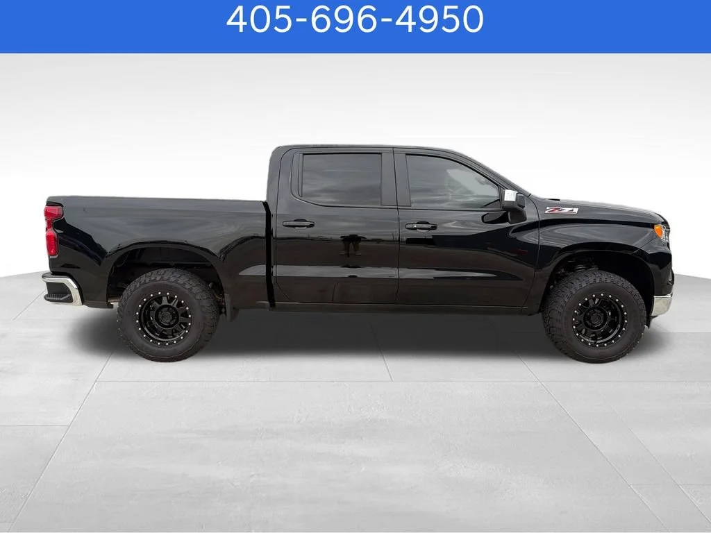 Pre-Owned 2024 Chevrolet Silverado 1500 LT
