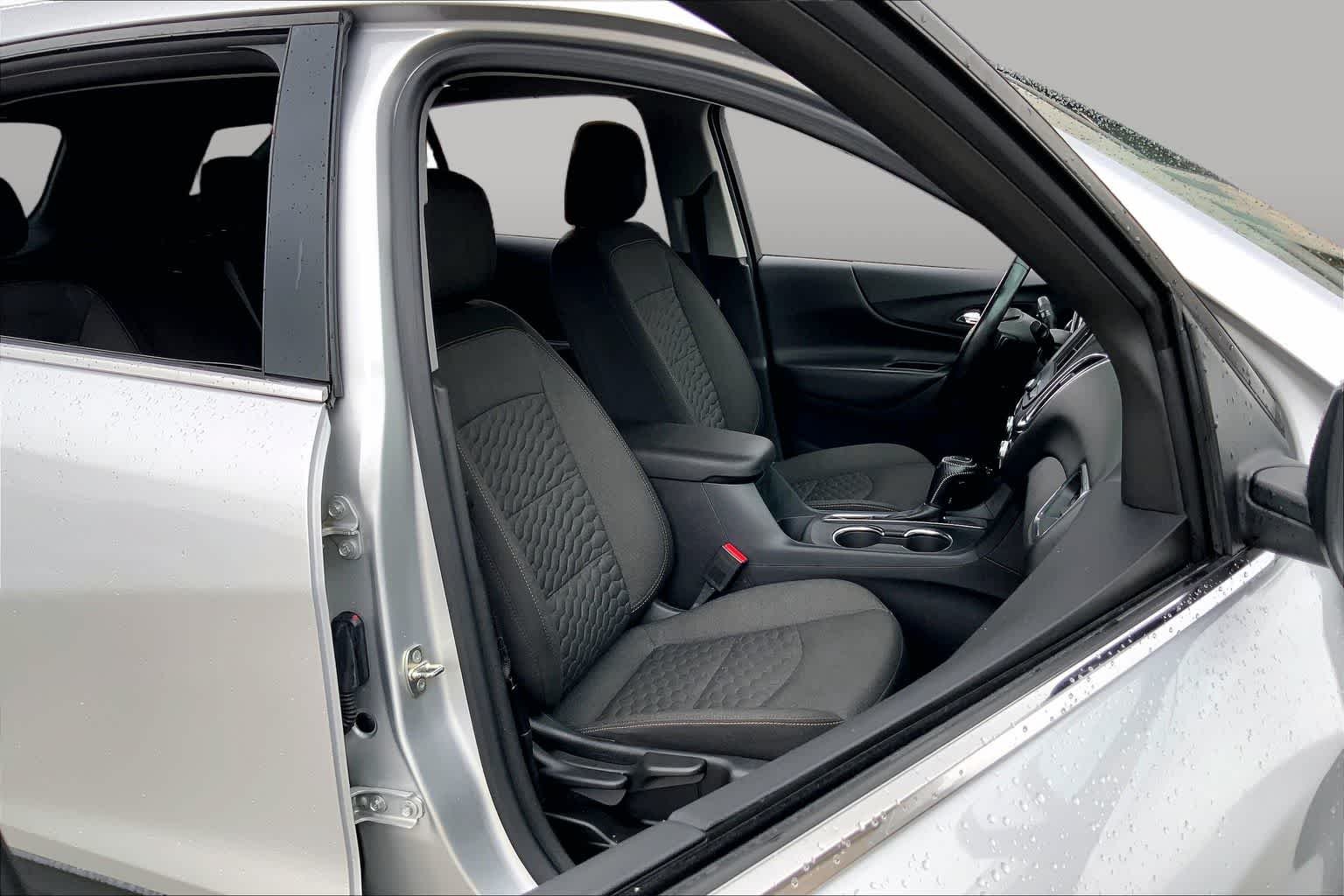 Used 2020 Silver Ice Metallic Chevrolet LT image 9