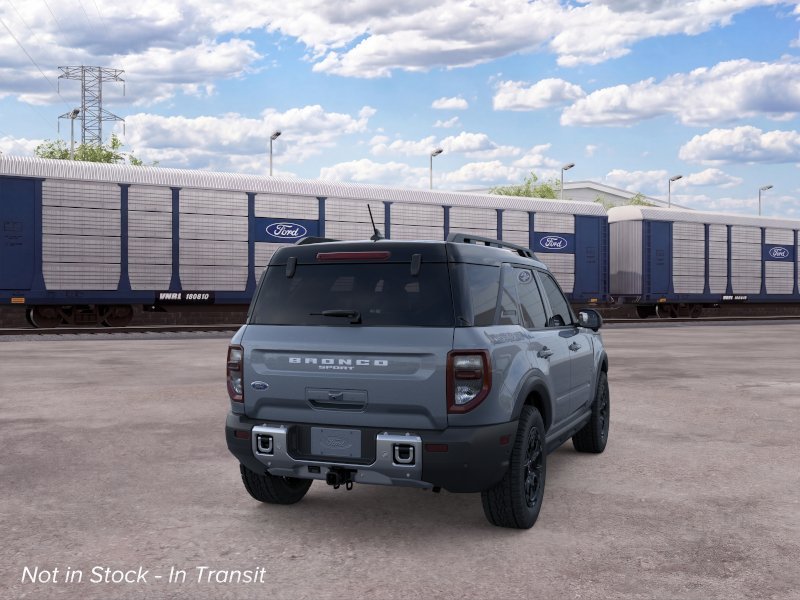 New 2026 Azure Gray Metallic Tri-Coat Ford Outer Banks® image 8