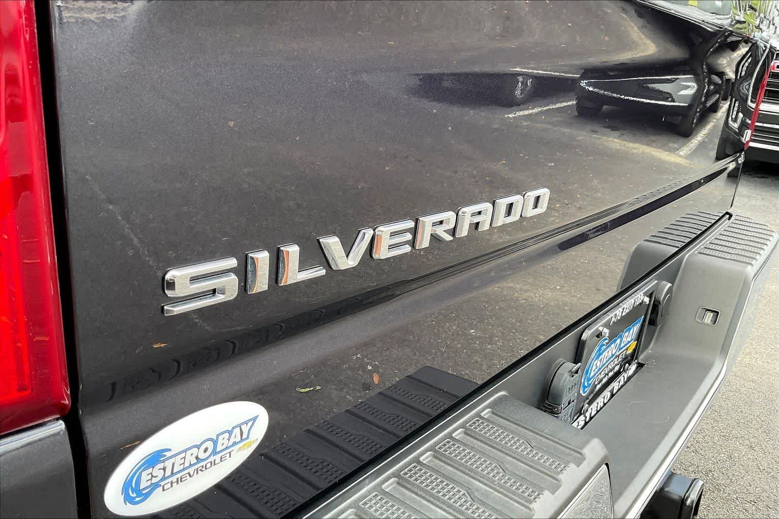2023 Chevrolet Silverado 1500 LT - Photo 6
