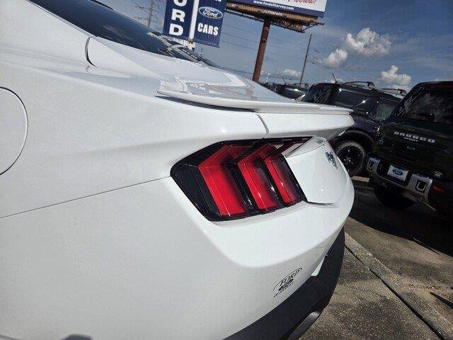New 2026 Oxford White Ford EcoBoost® Premium Fastback image 27