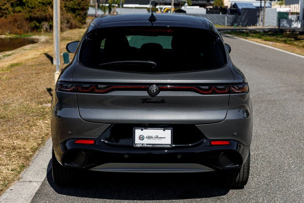 New 2026 Silver Alfa Romeo Sport Speciale image 4