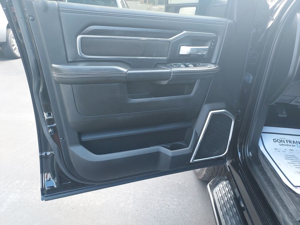 Used 2024 Black Ram Laramie image 12