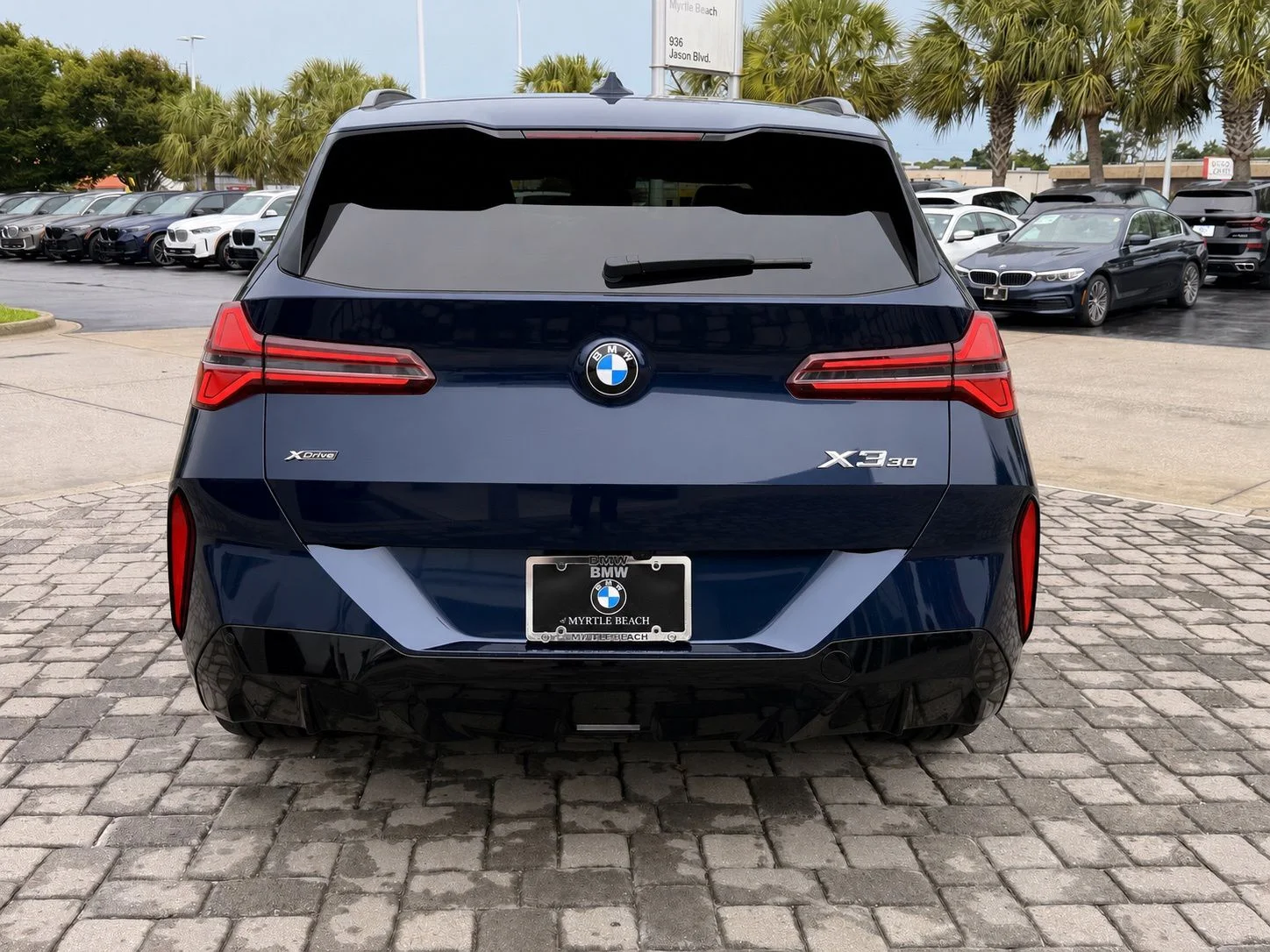 New 2026 Tanzanite Blue II Metallic BMW 30 xDrive image 10