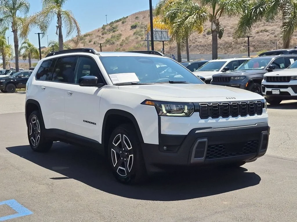 Used 2026 White Jeep Limited image 3
