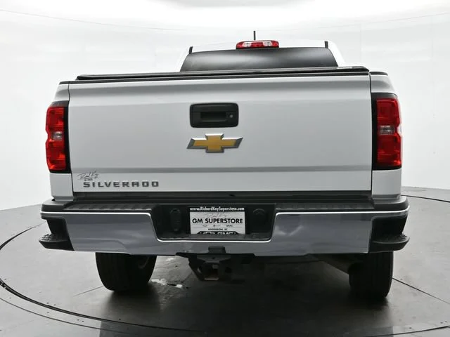 Used 2016 SUMMIT WHITE Chevrolet Work Truck image 6